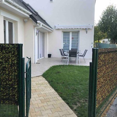 Gite Vickie Livry  المظهر الخارجي الصورة